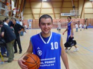 Elie Aujogues, tout sourire après sa victoire dans son ancien club de Beaumarchais